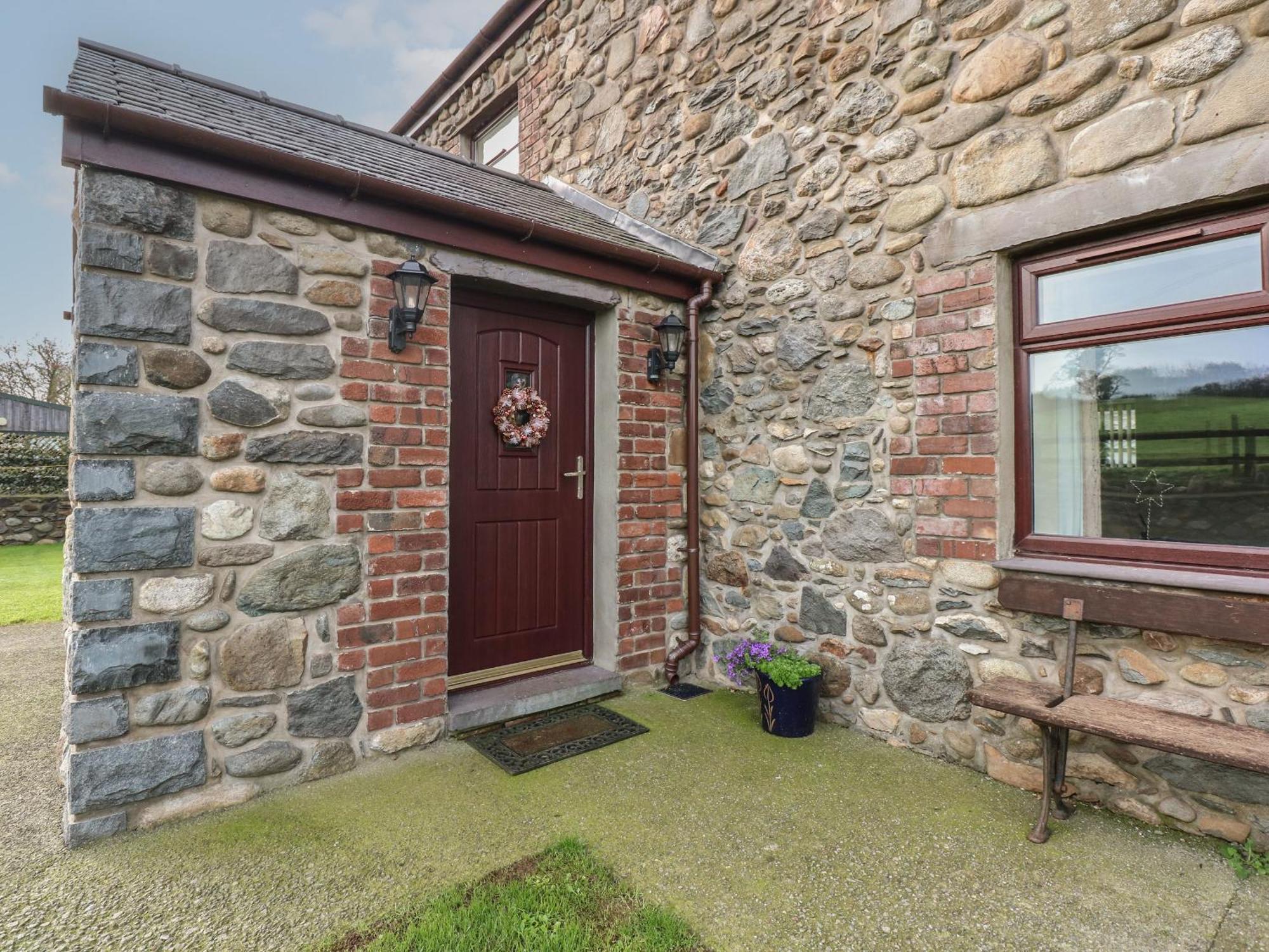 Yr Hen Stabl Holiday home *